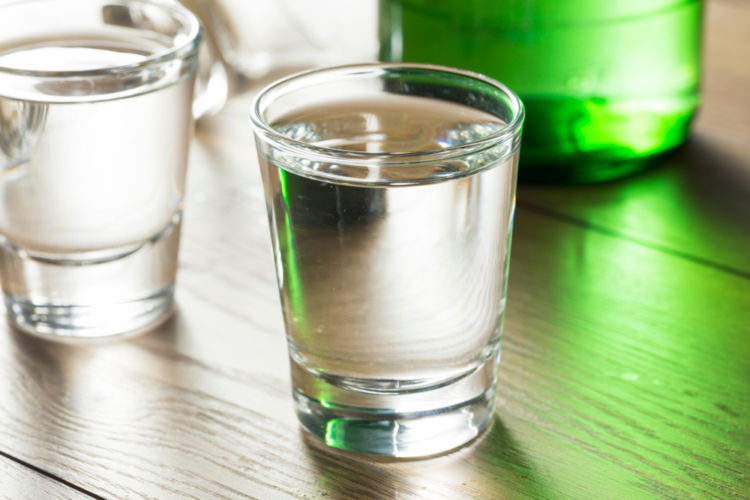 芋焼酎の飲み方と、女性にもおすすめの銘柄