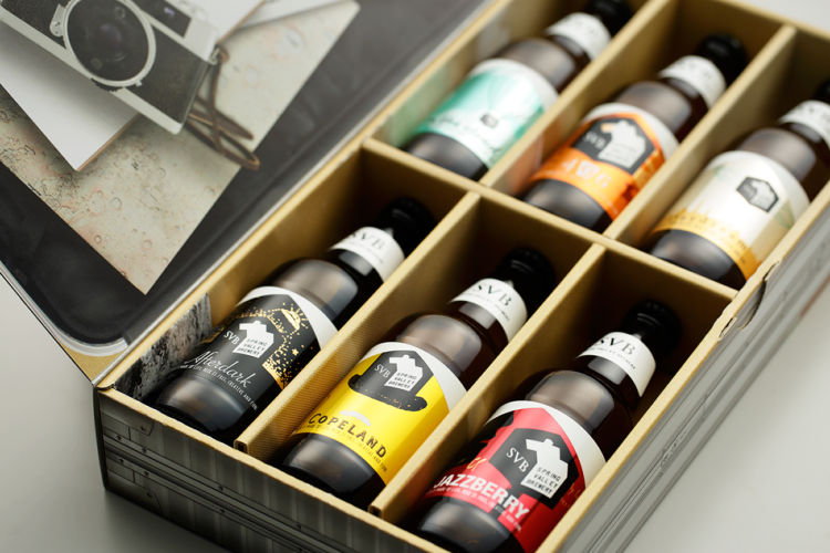 スーツケースに入った6種類のクラフトビールでビール旅!