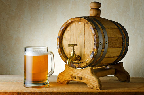 ビールを樽から飲むとおいしい理由とは?