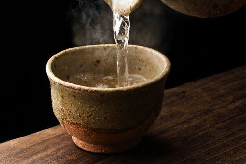 焼酎グラスを使うなら、焼酎と同じ産地のものを