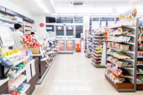 ビールと餃子はコンビニでも手軽に手に入る