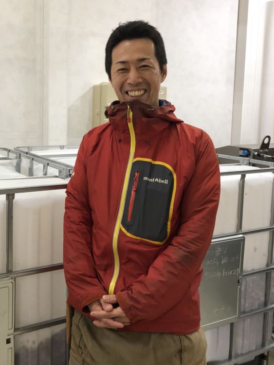 「スノーボードもブドウ栽培も、ずっと自然の中にいられるので幸せです」と話す山中さん。