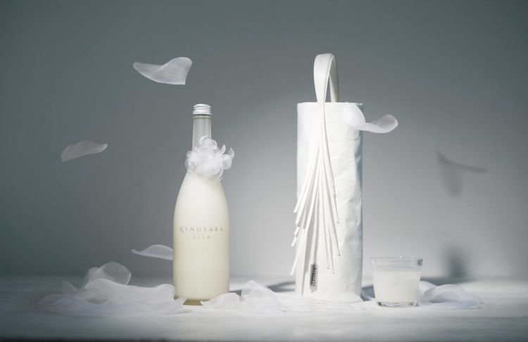 生きた乳酸菌が豊富なお酒のプレミアムライン「KINUSARA SILK」が誕生!