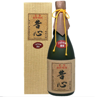 「霧ヶ峰」と飲みくらべたい、長期熟成の粕取り焼酎