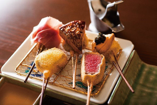 上質で洗練された飲食街を目指し、選りすぐりの7店舗が集結