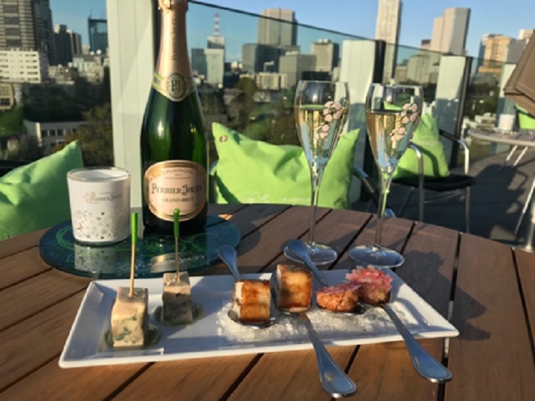 「フィリップ・ミル 東京」ガーデンテラスで老舗シャンパーニュ「ペリエ ジュエ」を楽しむ