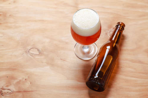 ビールは泡で味が変わる!?覚えておきたい注ぎ方!