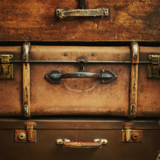 使い込むほど味がでる！革製品の魅力