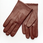 長く使うからこそおすすめ！ブランド手袋4選