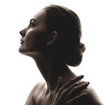 年齢は首に出る？首ケアで気を付けたい2つのポイント