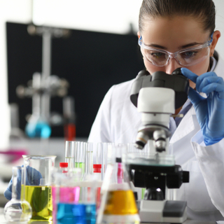 ドクターズコスメとは？ 選び方まで徹底解説