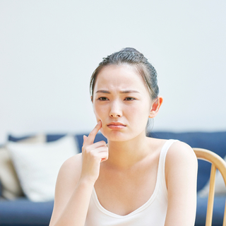 20代ならではの肌悩み｜ニキビの原因と対策