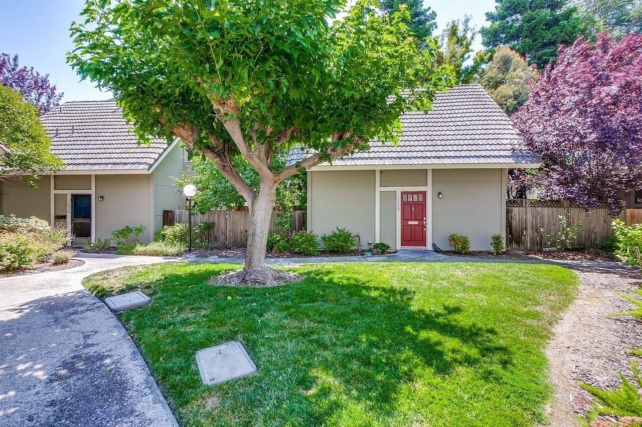 House available for rent in mountain view, CA Blind