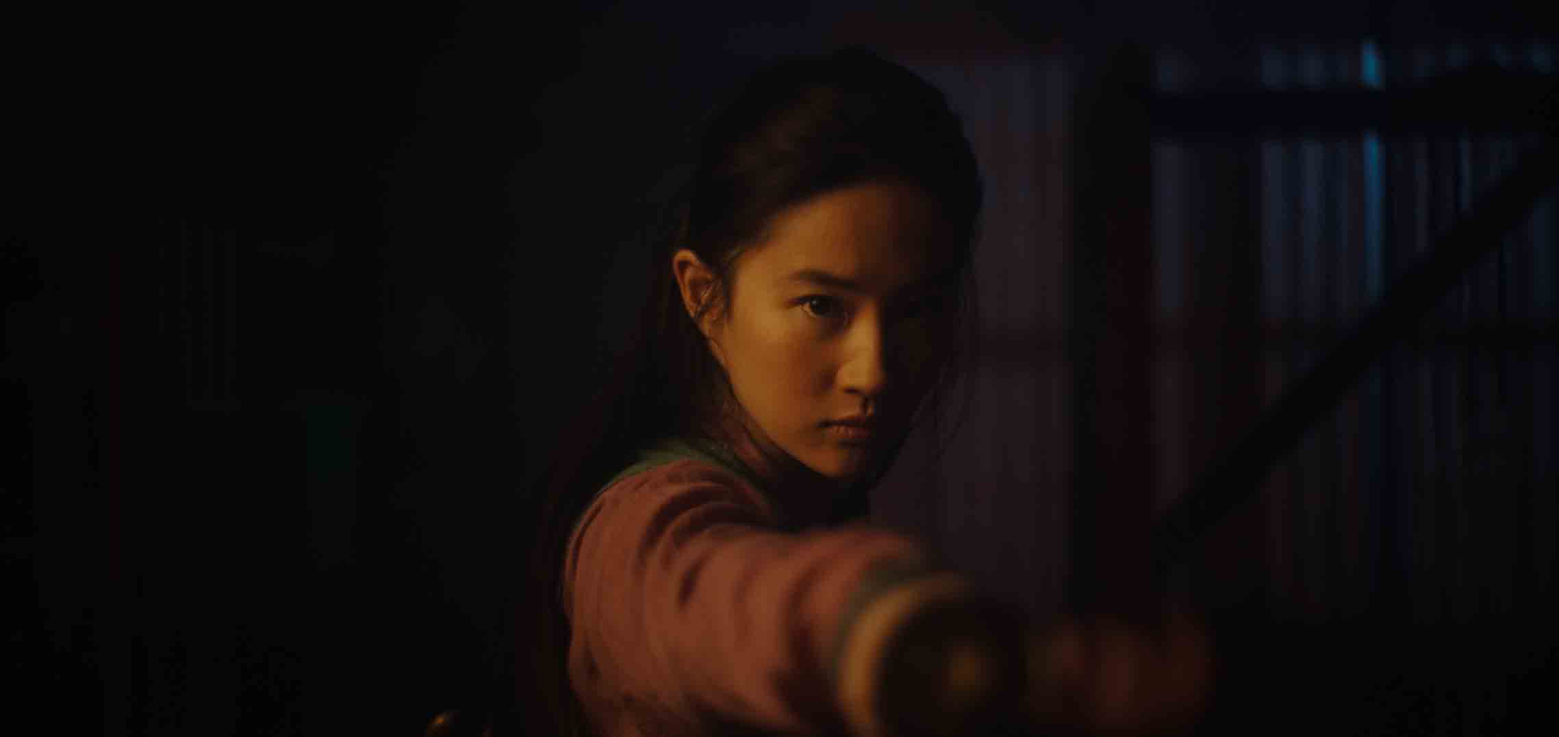 《花木蘭》李連杰、甄子丹、鞏俐大咖同台飆戲，磅礡戰爭場面曝光！