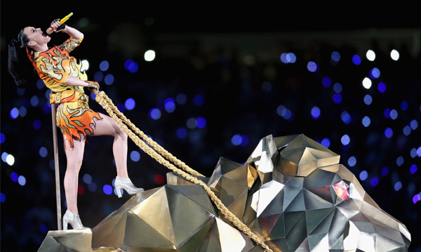 地球上最厲害的 Live 表演！七大經典超級盃 Super Bowl  中場演出