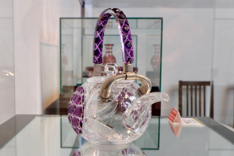 Chirori sake server