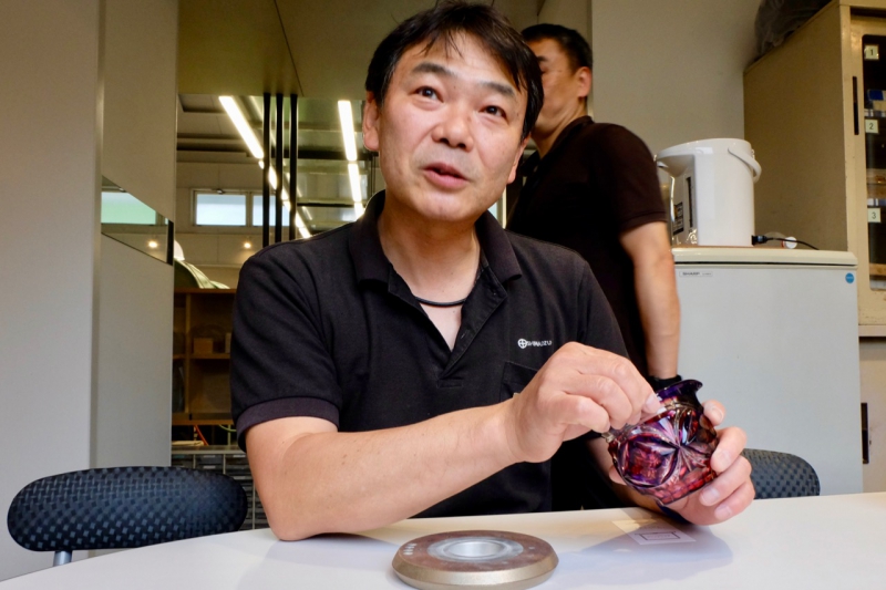 Satsuma Kiriko glass artisan, Mr Matsubayashi