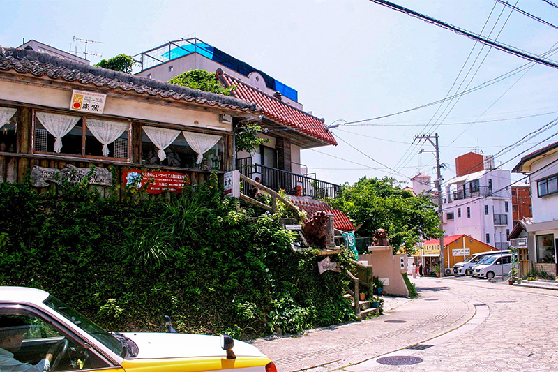 Tsuboya Yachimun Street