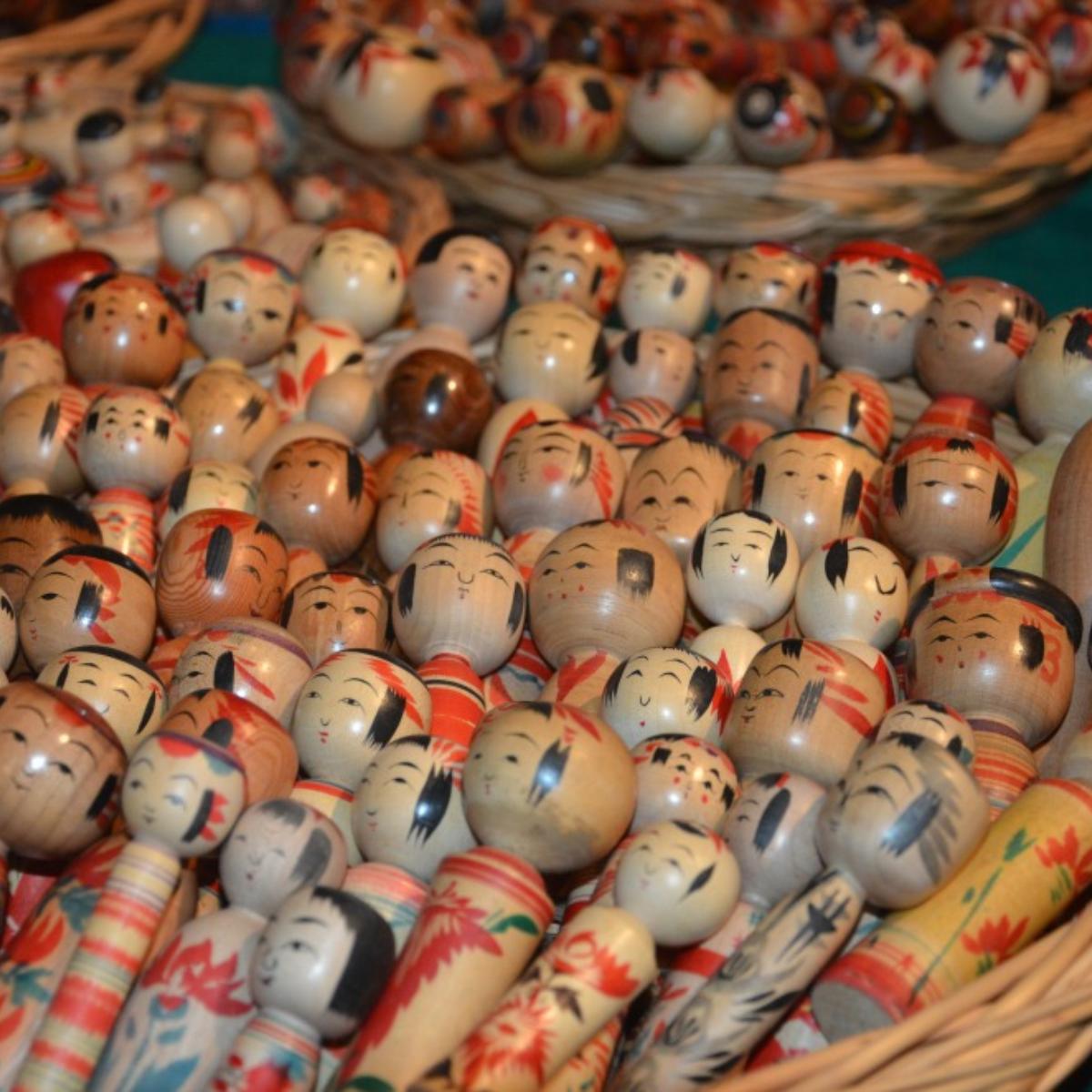traditional kokeshi