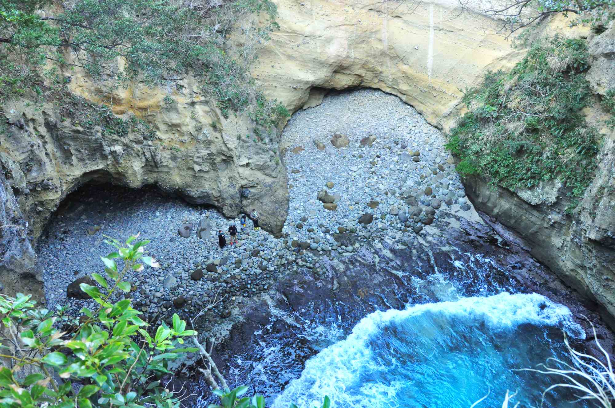 ハートに見える 龍宮窟 は愛のパワースポット The Gate 日本の旅行観光マガジン 観光旅行情報掲載