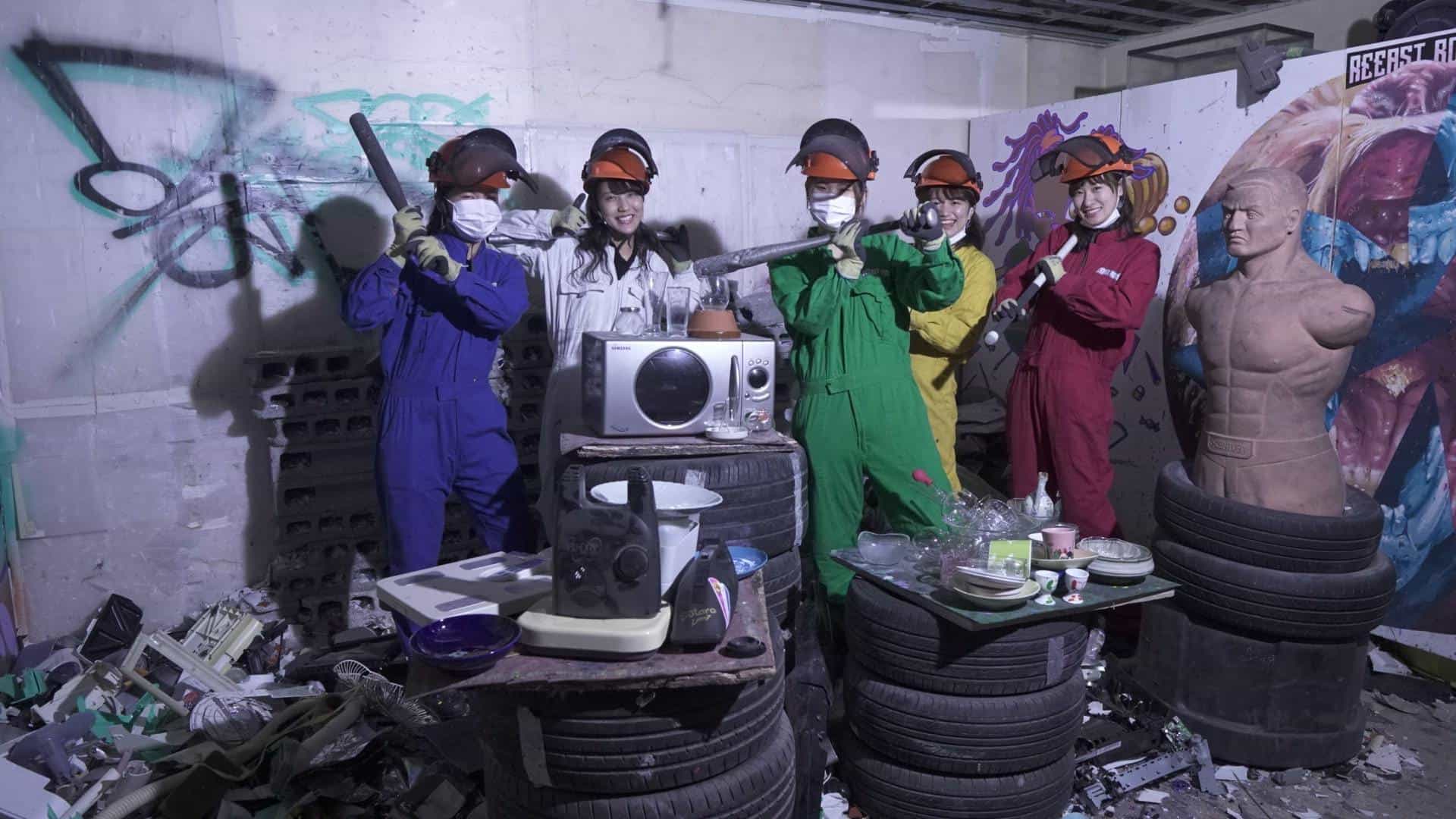 東京 池袋 破壊 物をぶっ壊してストレス発散 ブレイクルームスタンダードコース The Gate 日本の旅行観光マガジン 観光旅行情報掲載