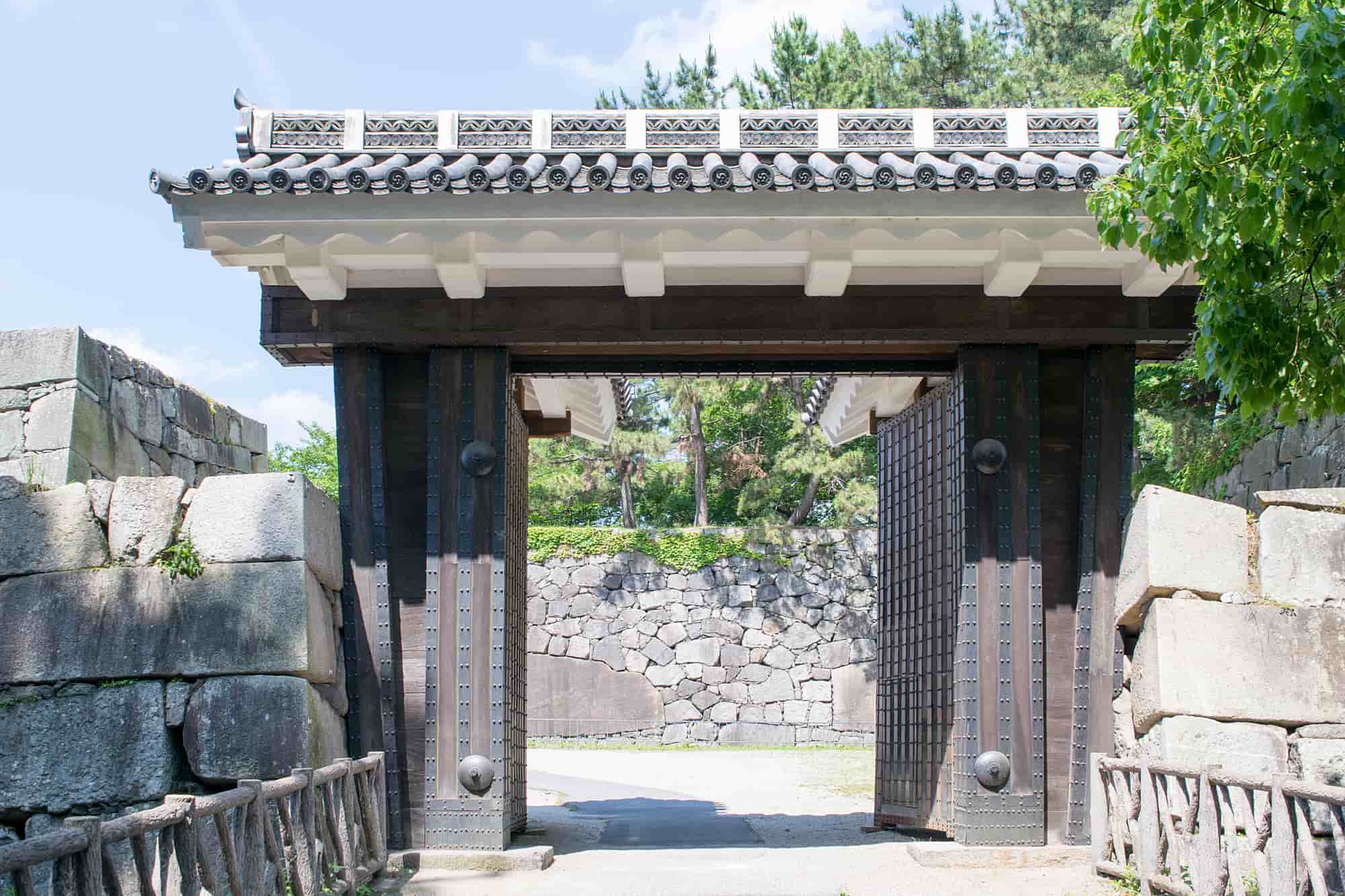 名古屋城の旧二之丸東二之門