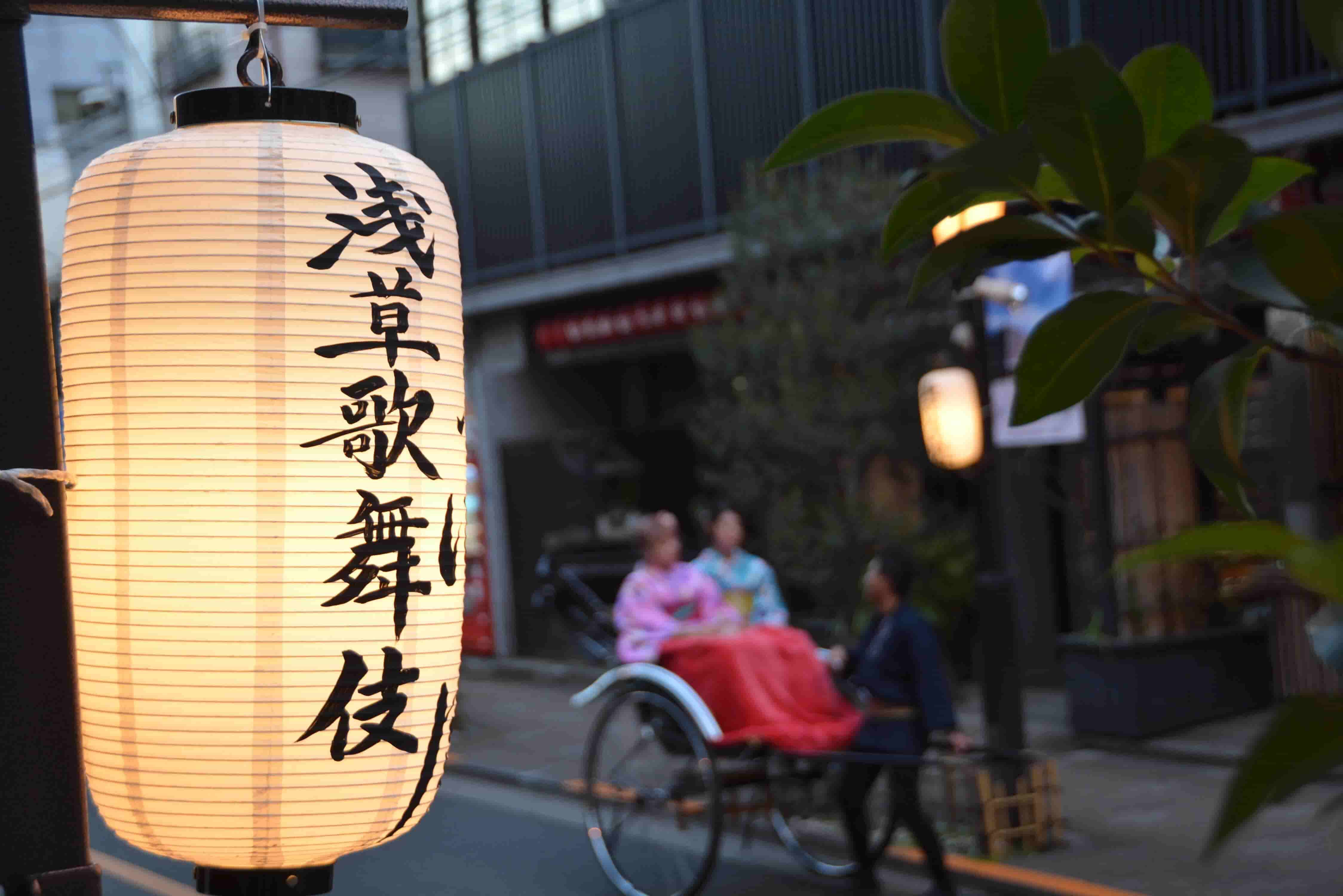 東京 浅草 人力車 浅草人力車で下町巡り東西30分コース 江戸の香りを感じよう The Gate 日本の旅行観光マガジン 観光旅行情報掲載