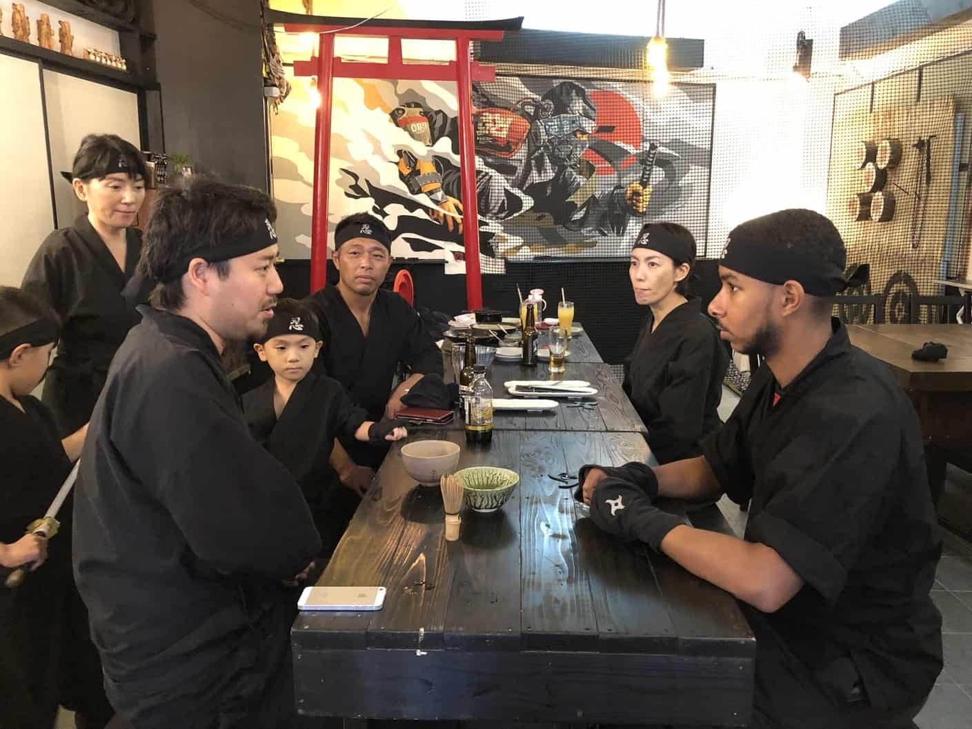 東京 浅草 忍者 忍者衣装で浅草観光 本格忍者体験ninja Tourコース The Gate 日本の旅行観光マガジン 観光旅行情報掲載