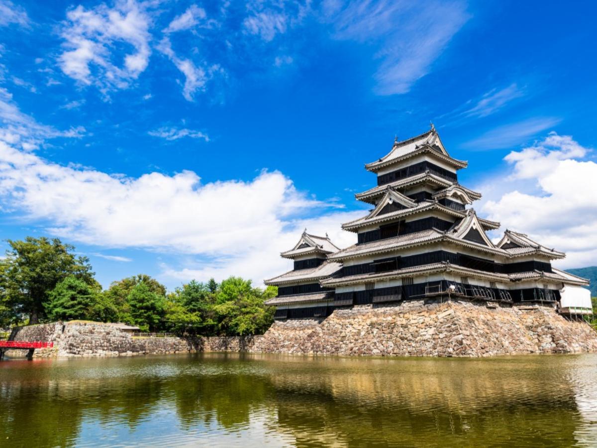 松本城 日本最古の国宝の歴史と見どころは The Gate 日本の旅行観光マガジン 観光旅行情報掲載