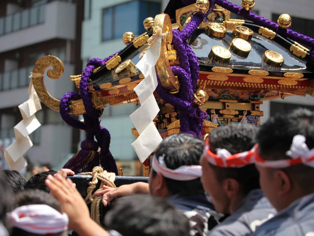 2025】浅草「三社祭」の見どころは？祭りの歴史や由来・神輿ルート