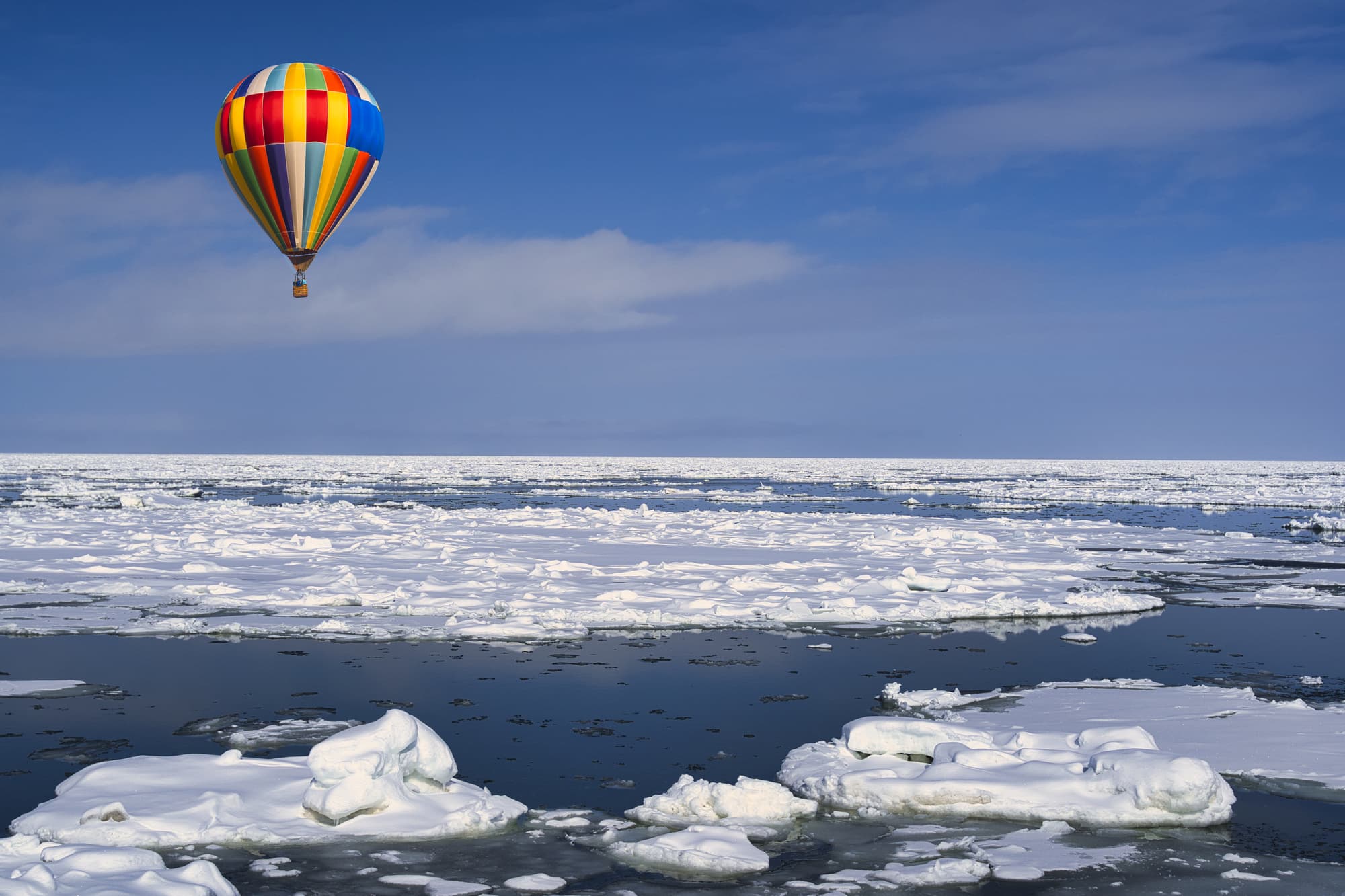 北海道の 流氷 はどこから来るの 海に浮かぶ氷の塊の神秘に迫る The Gate 日本の旅行観光マガジン 観光旅行情報掲載