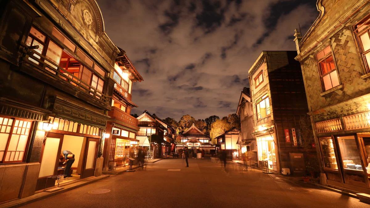 活動歴および当時の関連ビジュアル記録
