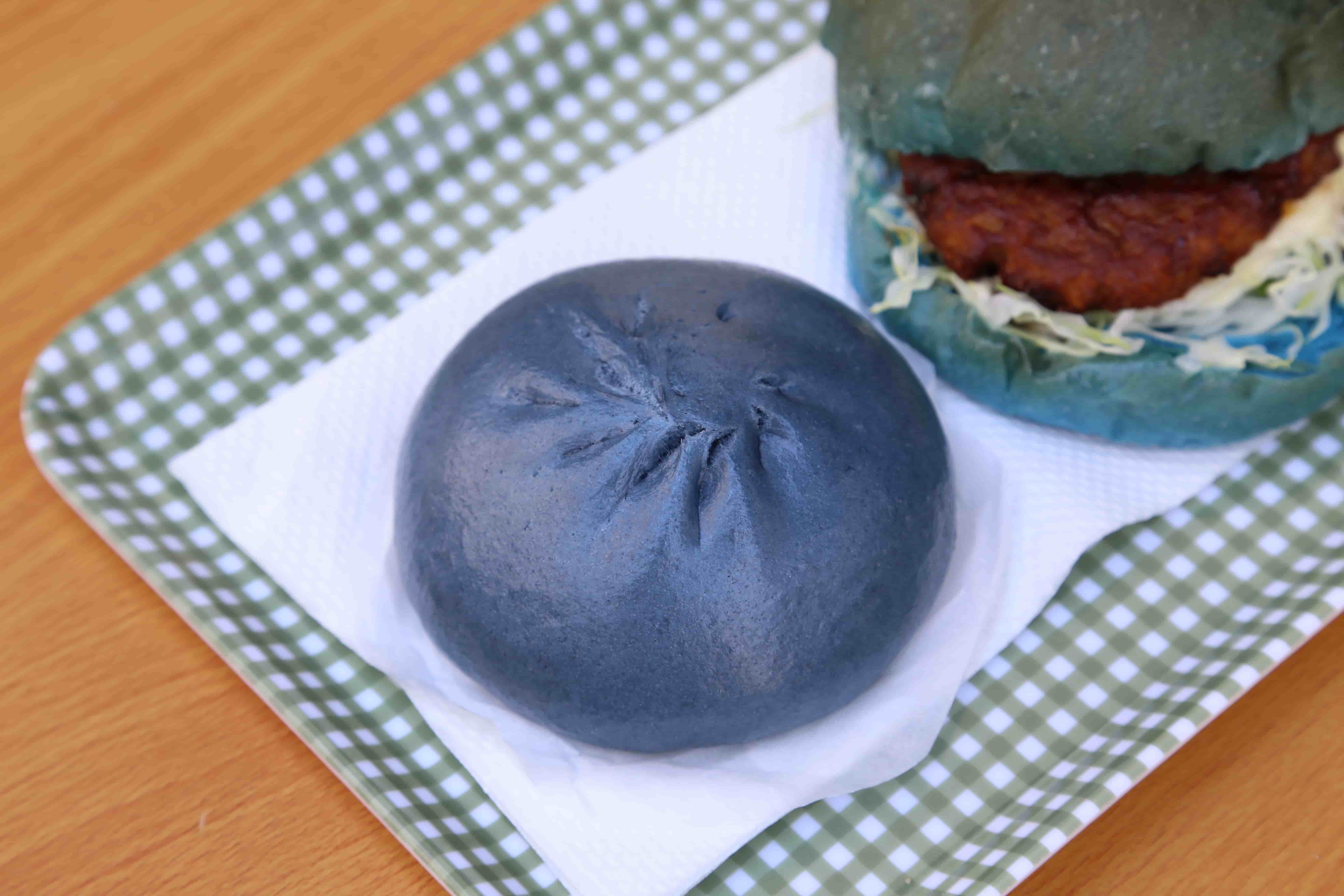 倉敷デニムストリートの名物「デニムまん」
