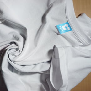 1.Tシャツを裏返しにする