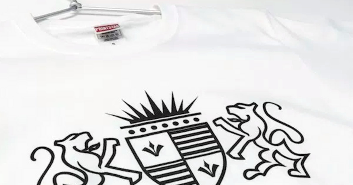 プライベートで着れる普段着用のオリジナルTシャツを作ってみました
