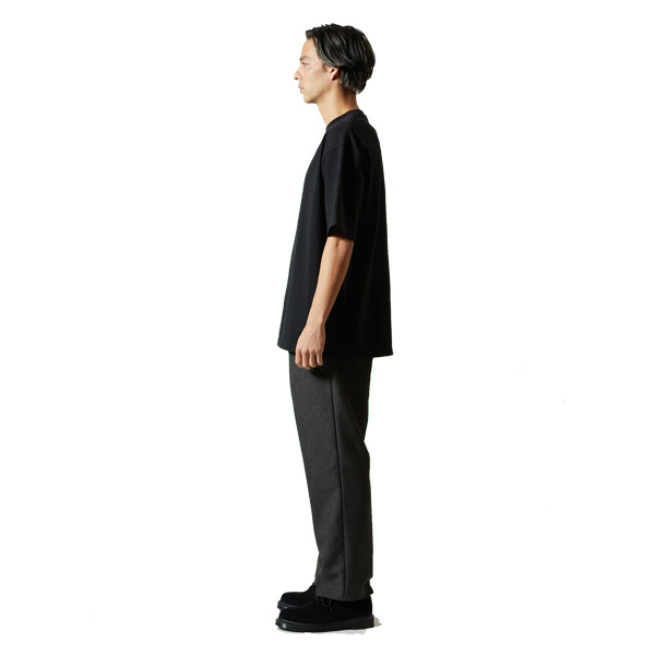 横　モデル身長 182cm、Lサイズ着用