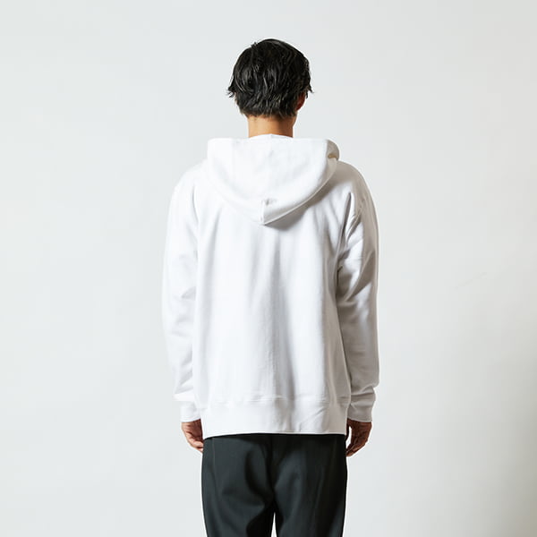 モデル身長182㎝/XLサイズ/ホワイト着用/背面シルエット