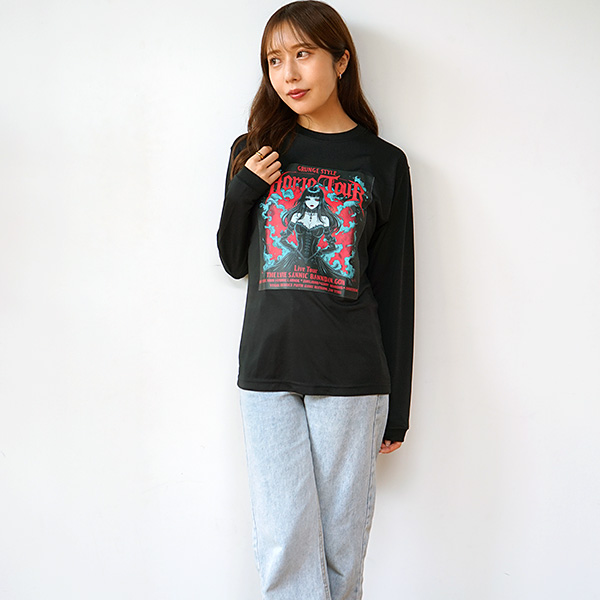 モデル：MOCA／身長162cm／Sサイズ／ホワイト/ブラック着用