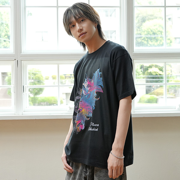 モデル：一ノ瀬しろ／身長178cm／XLサイズ／ブラック着用