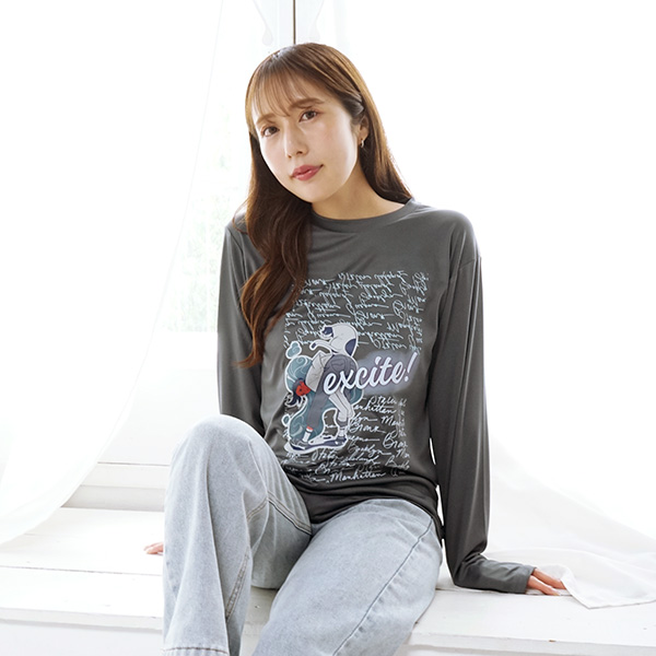 モデル：MOCA／身長162cm／Sサイズ／ダークグレー着用