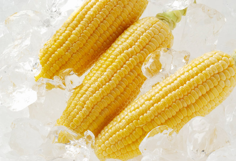白いとうもろこし(8本詰) | とみたメロンハウス