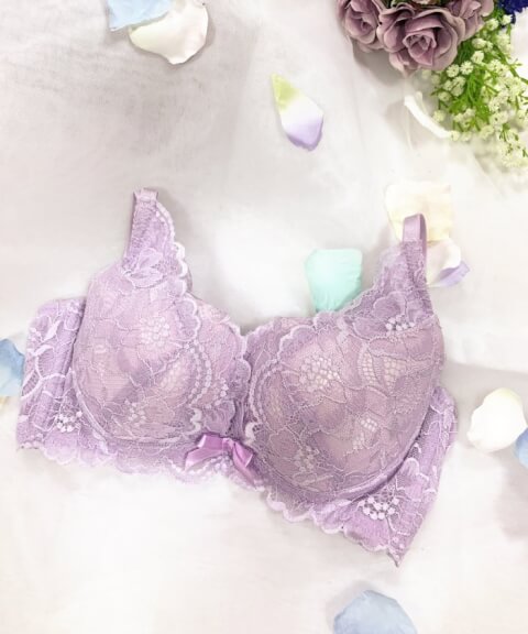 意外と悩みが多いんです Fカップ のお悩みあるある おすすめブラブランドを紹介 Torothy トロシー