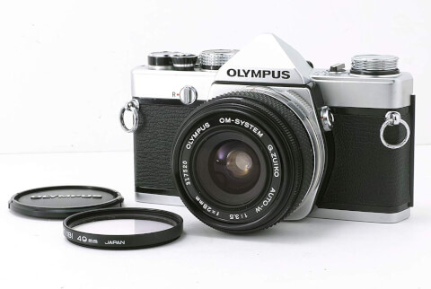 OLYMPUS OM-1