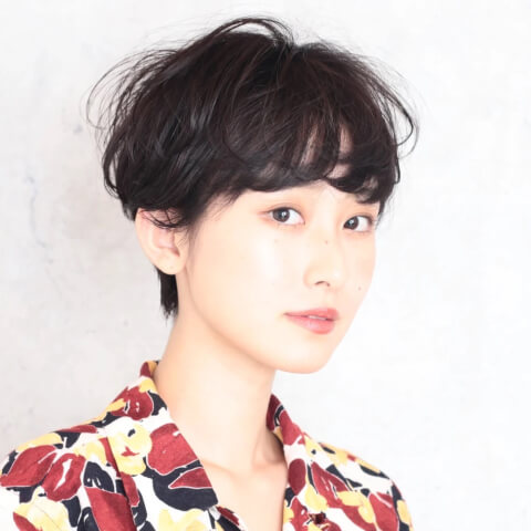 頬骨の高さのカバーするメイク法 おすすめの髪型を紹介 Torothy トロシー