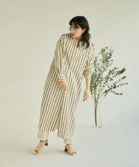 アウターも重ね着使いもできる シャツワンピ を活用してワンランク上のコーデを Torothy トロシー