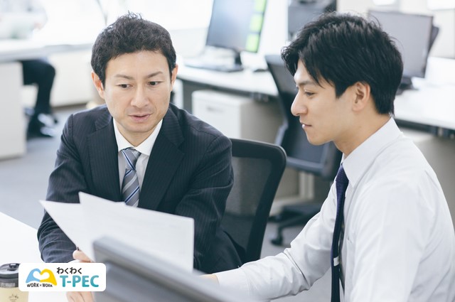 上司のフィードバックを受ける上司