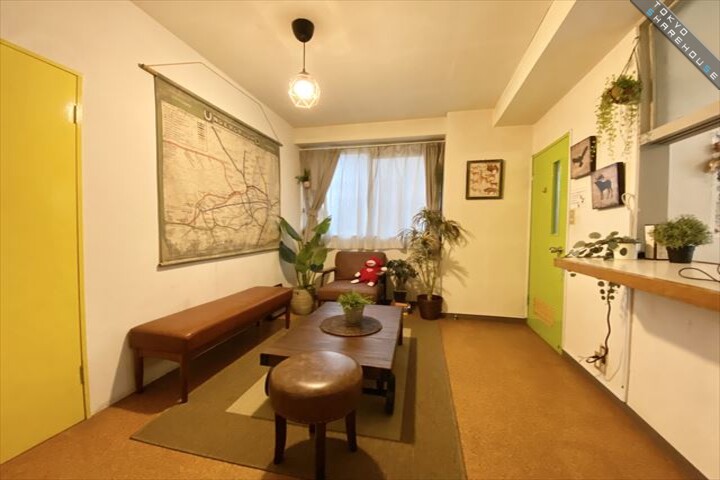 部屋 : Living room,Tokyo Tokyo Apartment Tour 🏠 Living Alone in a 37-Year-Old