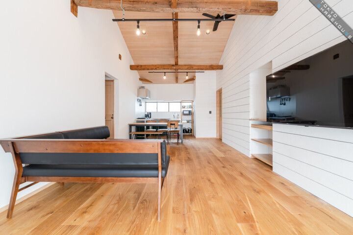 Akagera Hütte：TOKYO SHAREHOUSE