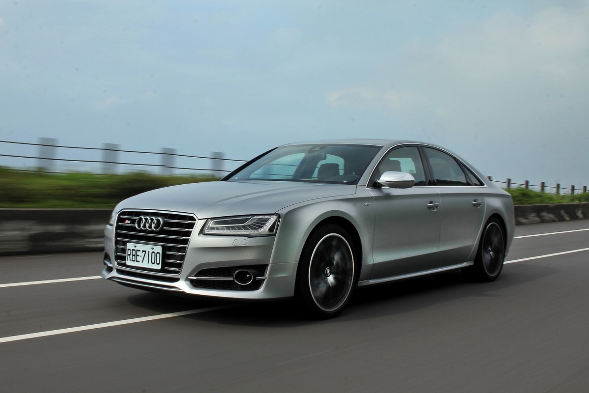 Audi S8 Plus是少見的旗艦性能車款