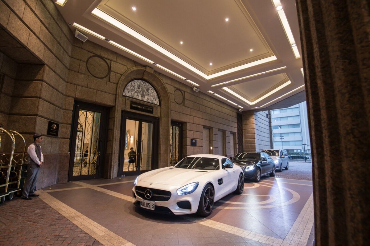 台灣賓士出動Mercedes-Benz夢幻車隊,迎接金鋼狼 休·傑克曼與X教授 派崔克·史都華。